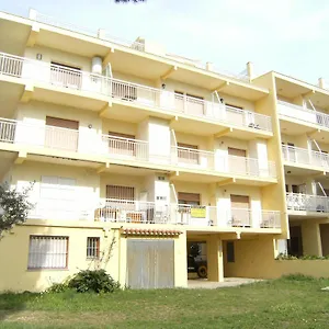 apartamentos-riells-de-mar.topcostabravahotels.com/